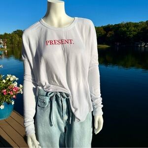 Wildfox 'present' oversized thermal • size small